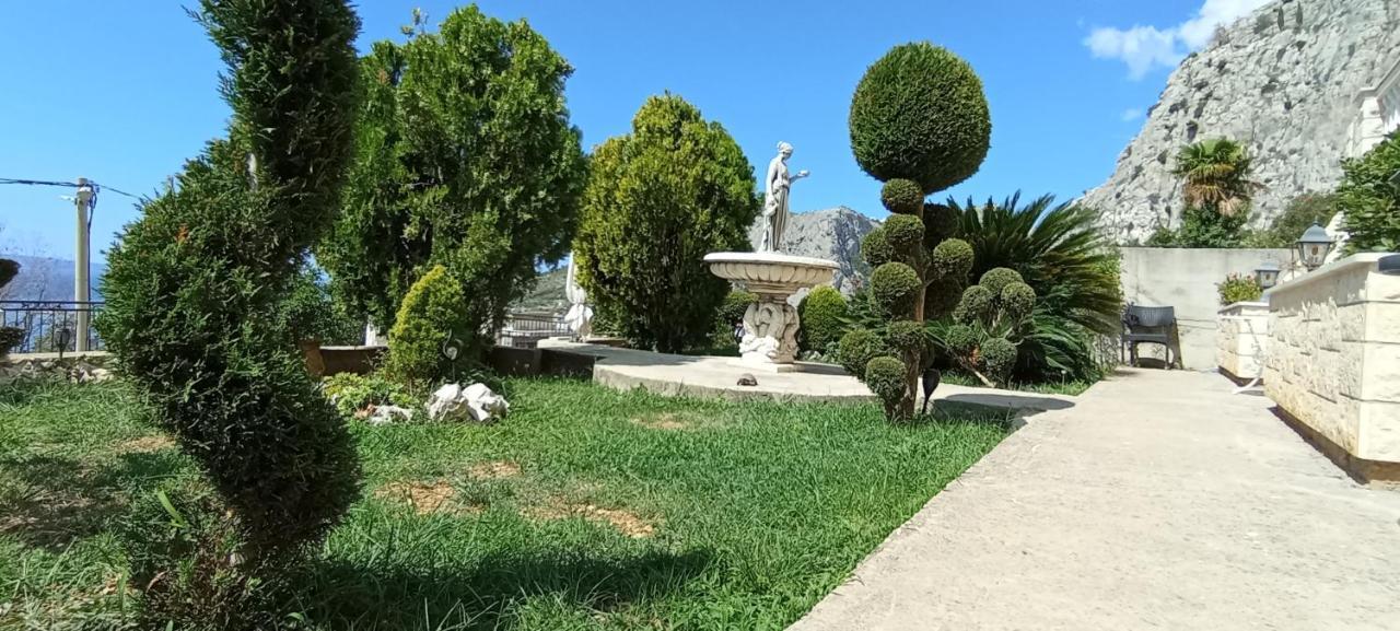 Apartman Stipan Omiš Exteriör bild